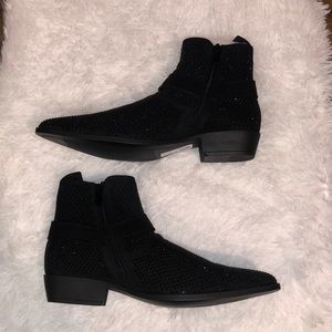 ASOS design Cuban heel western Chelsea boots